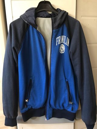 Cazadora deportiva azul y gris reversible