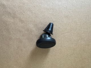 Supporto magnetico auto per iPhone