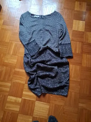 Abito fantasia geometrica