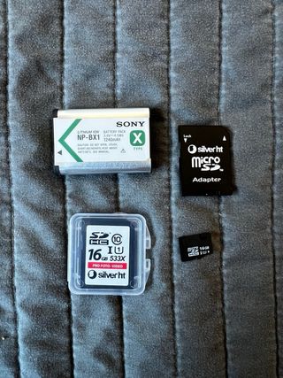 Cámara Sony Cybershot DSC-HX400V + Accesorios