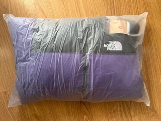 The North Face Chaqueta Morada y Negra