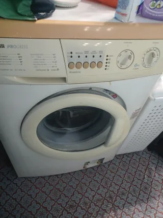 Lavadora Zanussi ZWG 3102