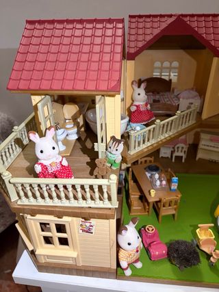 Casa de muñecas Sylvanian and Family