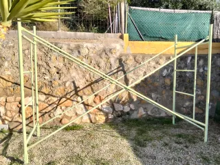 Andamio metálico SIN plataformas de 3 mts