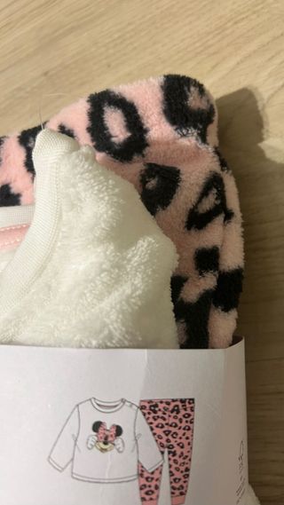 NUEVO Pijama Invierno Minnie 18-24 meses