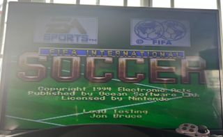 Super Famicom + Maletín de Almacenamiento