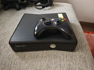 Consola Xbox 360 Negra + Mando