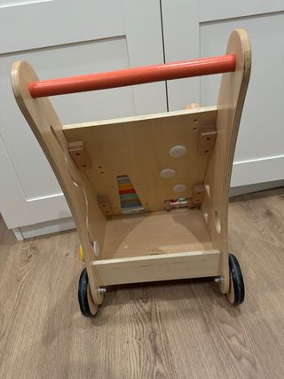 Andador-correpasillos de madera