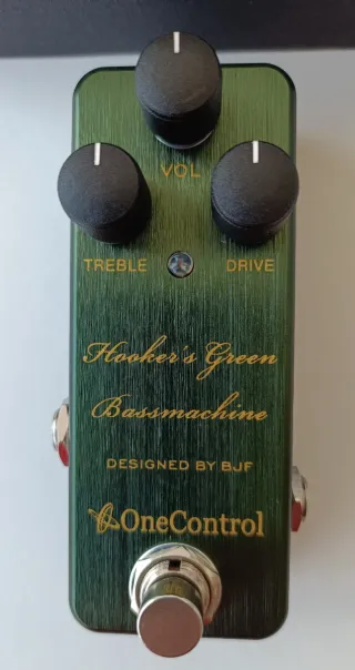 Pedal One Control Hooker's Green Bass machine