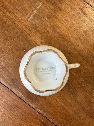 Taza de porcelana inglesa