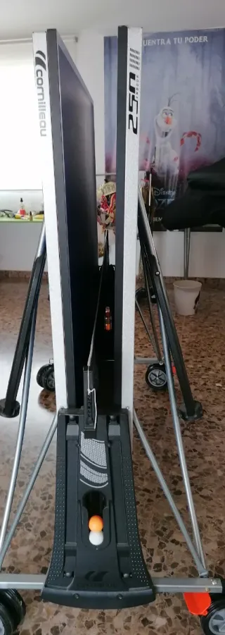 Mesa de ping pong. Cornilleau 250 indoor.