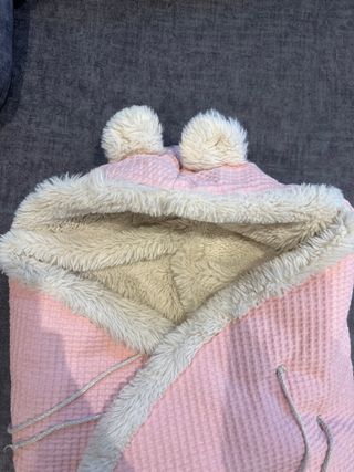 Saco capazo con capucha rosa