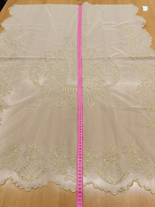 Delantal fallera tul bordado y lentejuela oro