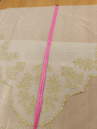 Delantal fallera tul bordado y lentejuela oro