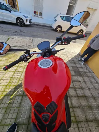 Ducati Monster 821 2020 Roja