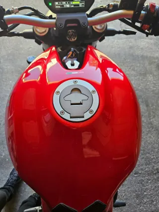 Ducati Monster 821 2020 Roja