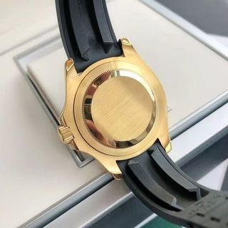 Reloj Rolex Yacht-Master Negro y Dorado