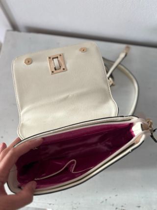 Bolso bandolera/hombro blanco roto y dorado