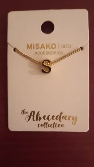 Nuevo Colgante letra S Misako