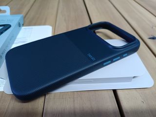 Funda Rugged de Beats con MagSafe y Control de Cámara para el iPhone 17 Pro Max – Azul rocoso