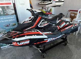 Moto de agua spark 120 cv marcha atrás