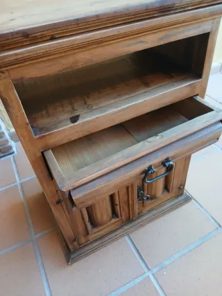 Mueble auxiliar madera TV