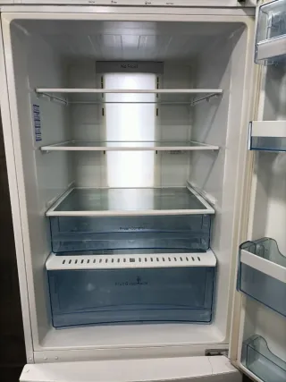 Frigorífico Haier 177x60cm A+ no Frost con Garantí