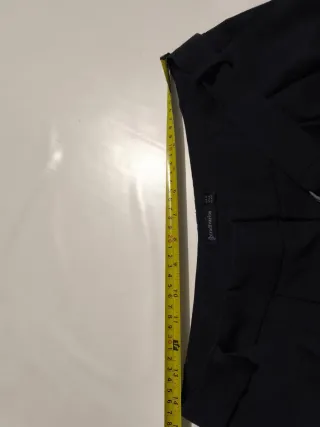 Pantalón negro ancho con cinturón