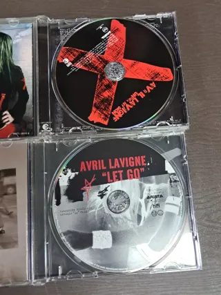 CDs Avril Lavigne: Under My Skin y Let Go