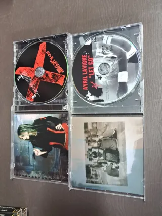 CDs Avril Lavigne: Under My Skin y Let Go