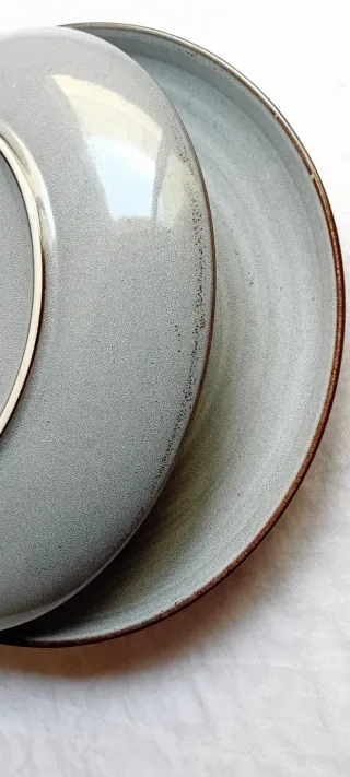 2 Platos 222 FIFTH Cerámica Gris Blanco