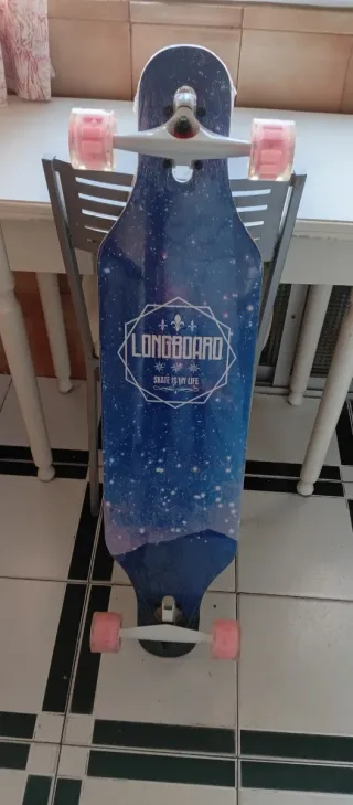 Longboard Negro Ruedas Rosas