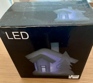 Adorno Navidad Casa con Luz a Pilas