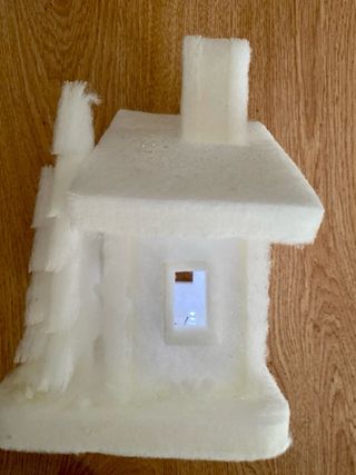 Adorno Navidad Casa con Luz a Pilas