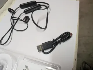 Auricolari Sony WI-C310 Bluetooth Wireless