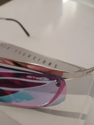 Arnette Gafas de Sol Nuevas con Caja