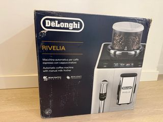Cafetera DeLonghi Rivelia EXAM440.35.B