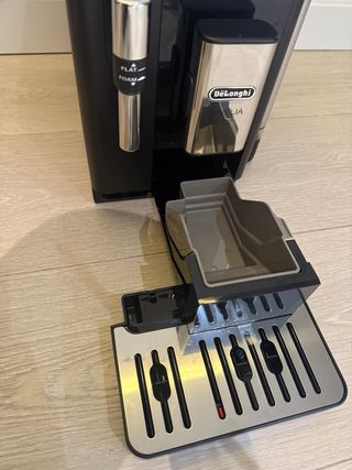 Cafetera DeLonghi Rivelia EXAM440.35.B