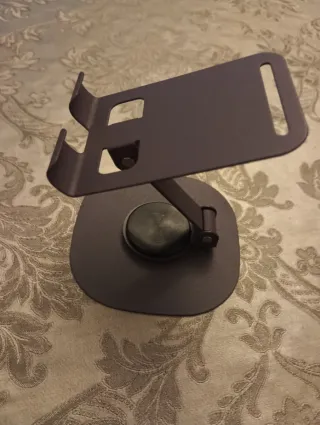 Soporte para móvil de metal