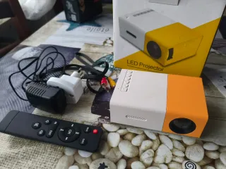 Proiettore LED Bianco e Arancione