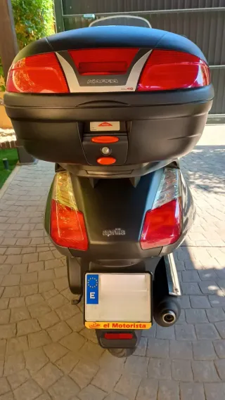 Aprilia 125+accesorios