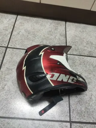 Cascos de moto HJC y ONE