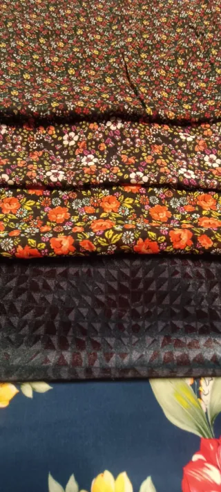 Retales de telas estampadas