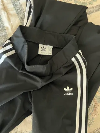 Adidas Leggings Acampanados Negros