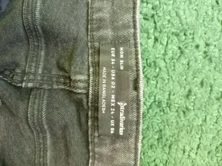 Pantalón vaquero mujer gris