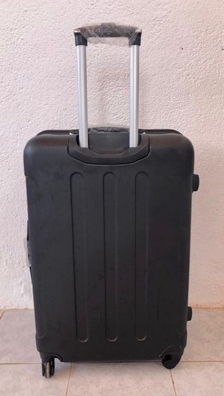 Maletas de viaje color bronce y negro