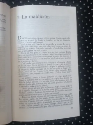 "Los Escarabajos vuelan al atardecer"=3€+regalo