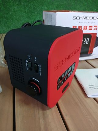 Radio despertador Schneider SC360A