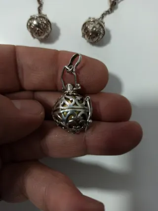 Conjunto Plata 925: Pendientes y Colgante