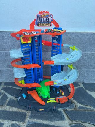 Garaje Hot Wheels con coches